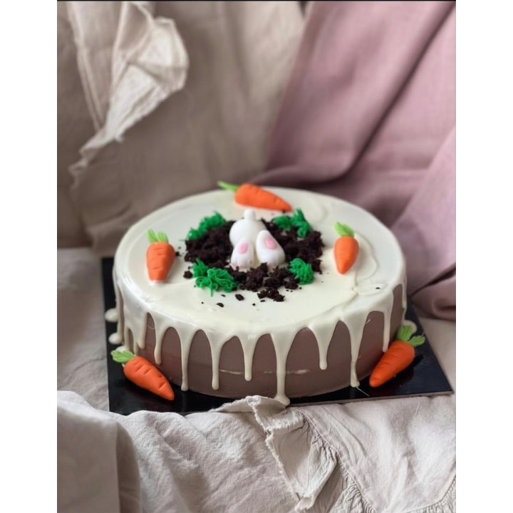 Gâteau d'anniversaire sur mesure – Layer Cake artisanal à Bruxelles, Wooly Pâtisserie