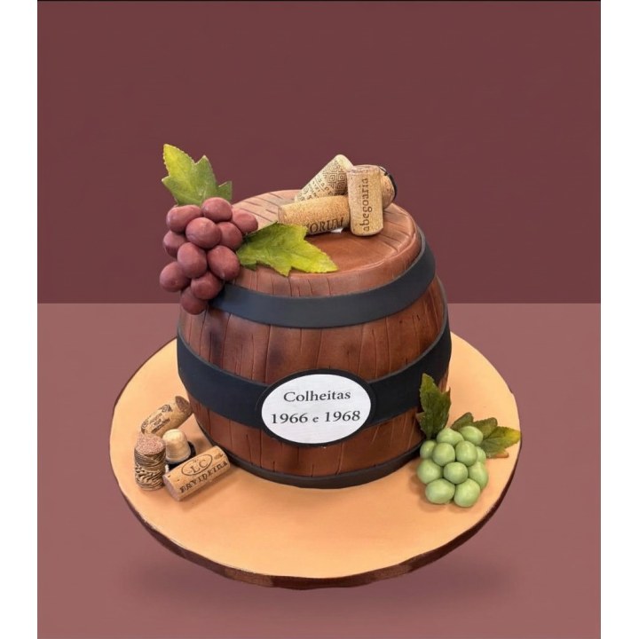 Custom birthday cake – Artisan layer cake Brussels, Wooly Pâtisserie